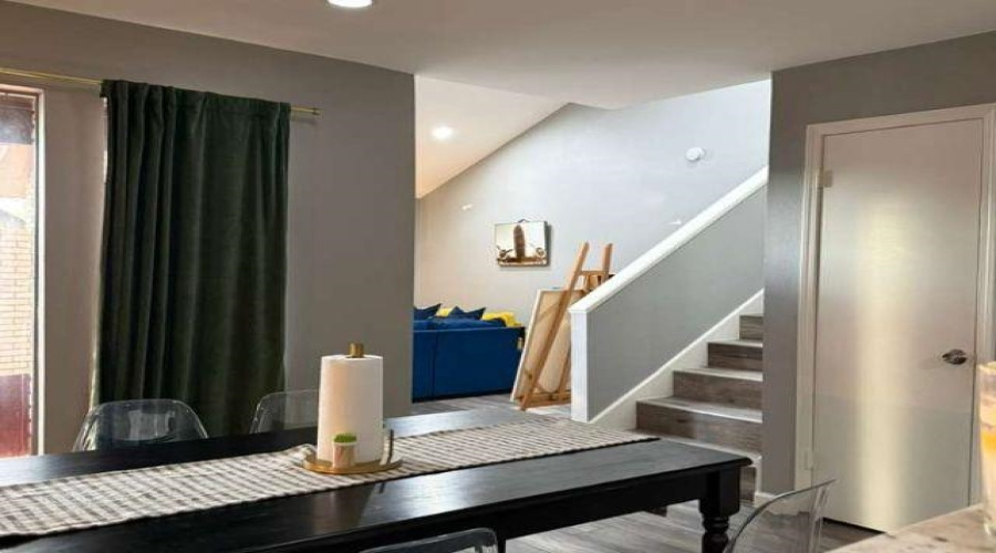 709 E Del Mar Blvd, Laredo, Texas 78041-2421, 3 Bedrooms Bedrooms, 7 Rooms Rooms,2 BathroomsBathrooms,Residential,For Sale,709 E Del Mar Blvd,20264759