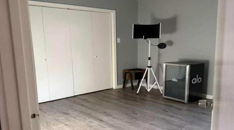 709 E Del Mar Blvd, Laredo, Texas 78041-2421, 3 Bedrooms Bedrooms, 7 Rooms Rooms,2 BathroomsBathrooms,Residential,For Sale,709 E Del Mar Blvd,20264759