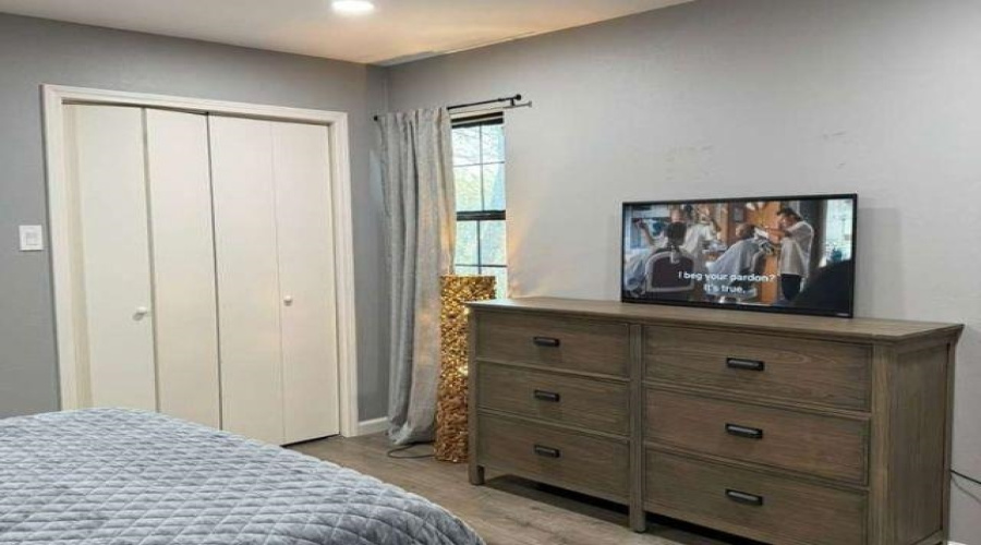 709 E Del Mar Blvd, Laredo, Texas 78041-2421, 3 Bedrooms Bedrooms, 7 Rooms Rooms,2 BathroomsBathrooms,Residential,For Sale,709 E Del Mar Blvd,20264759