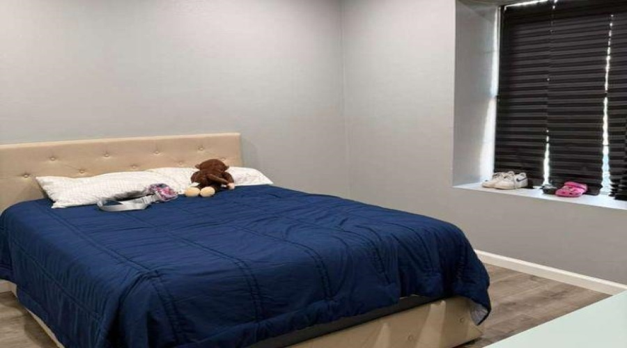 709 E Del Mar Blvd, Laredo, Texas 78041-2421, 3 Bedrooms Bedrooms, 7 Rooms Rooms,2 BathroomsBathrooms,Residential,For Sale,709 E Del Mar Blvd,20264759