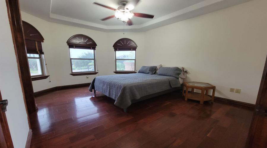 3301 Delfina Dr, Laredo, Texas 78045, 4 Bedrooms Bedrooms, 7 Rooms Rooms,3 BathroomsBathrooms,Residential,For Rent,3301 Delfina Dr,20264760