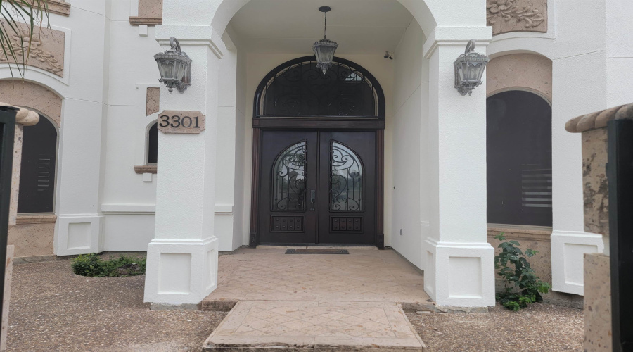 3301 Delfina Dr, Laredo, Texas 78045, 4 Bedrooms Bedrooms, 7 Rooms Rooms,3 BathroomsBathrooms,Residential,For Rent,3301 Delfina Dr,20264760