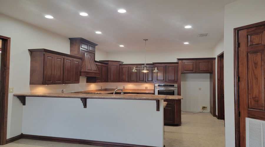 3301 Delfina Dr, Laredo, Texas 78045, 4 Bedrooms Bedrooms, 7 Rooms Rooms,3 BathroomsBathrooms,Residential,For Rent,3301 Delfina Dr,20264760
