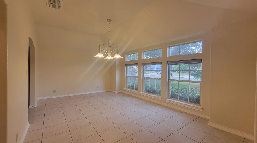 2012 Dona Luz Dr, Laredo, Texas 78045, 3 Bedrooms Bedrooms, 6 Rooms Rooms,2 BathroomsBathrooms,Residential,For Rent,2012 Dona Luz Dr,20264761