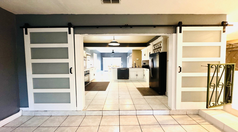 412 Venado Ct, LAREDO, Texas 78045, 4 Bedrooms Bedrooms, 8 Rooms Rooms,3 BathroomsBathrooms,Residential,For Sale,412 Venado Ct,20264764