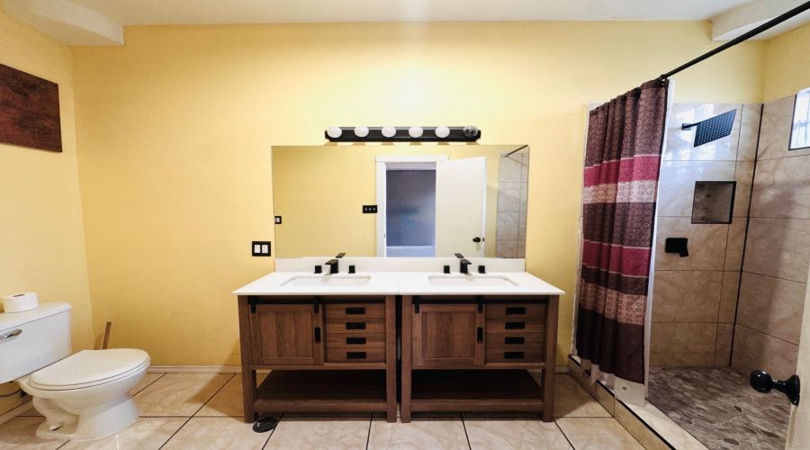 412 Venado Ct, LAREDO, Texas 78045, 4 Bedrooms Bedrooms, 8 Rooms Rooms,3 BathroomsBathrooms,Residential,For Sale,412 Venado Ct,20264764