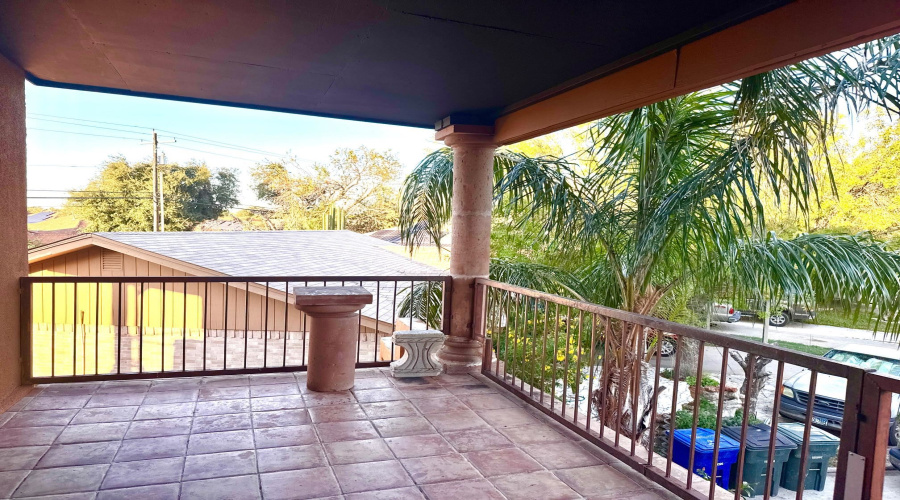 412 Venado Ct, LAREDO, Texas 78045, 4 Bedrooms Bedrooms, 8 Rooms Rooms,3 BathroomsBathrooms,Residential,For Sale,412 Venado Ct,20264764