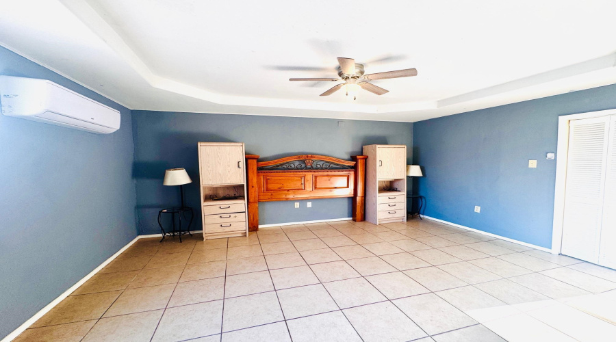 412 Venado Ct, LAREDO, Texas 78045, 4 Bedrooms Bedrooms, 8 Rooms Rooms,3 BathroomsBathrooms,Residential,For Sale,412 Venado Ct,20264764