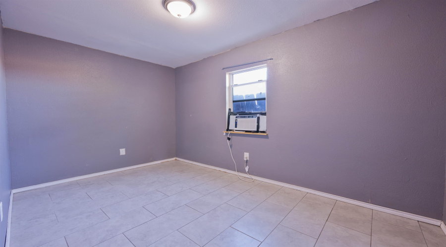2905 Coventry Dr., Laredo, Texas 78046, 2 Bedrooms Bedrooms, 3 Rooms Rooms,1 BathroomBathrooms,Residential,For Rent,2905 Coventry Dr.,20264768