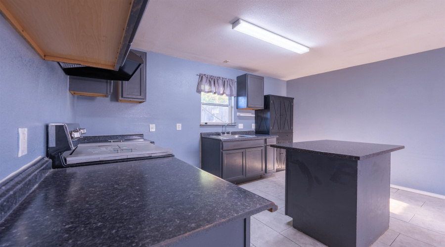 2905 Coventry Dr., Laredo, Texas 78046, 2 Bedrooms Bedrooms, 3 Rooms Rooms,1 BathroomBathrooms,Residential,For Rent,2905 Coventry Dr.,20264768
