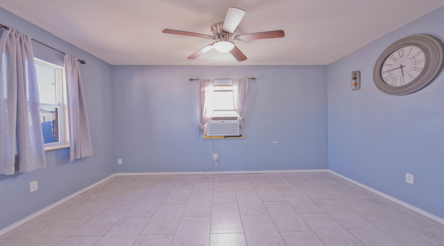 2905 Coventry Dr., Laredo, Texas 78046, 2 Bedrooms Bedrooms, 3 Rooms Rooms,1 BathroomBathrooms,Residential,For Rent,2905 Coventry Dr.,20264768