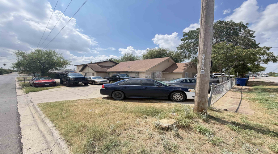 2619 Blaine St, LAREDO, Texas 78043, ,Multi-family,For Sale,2619 Blaine St,20264769