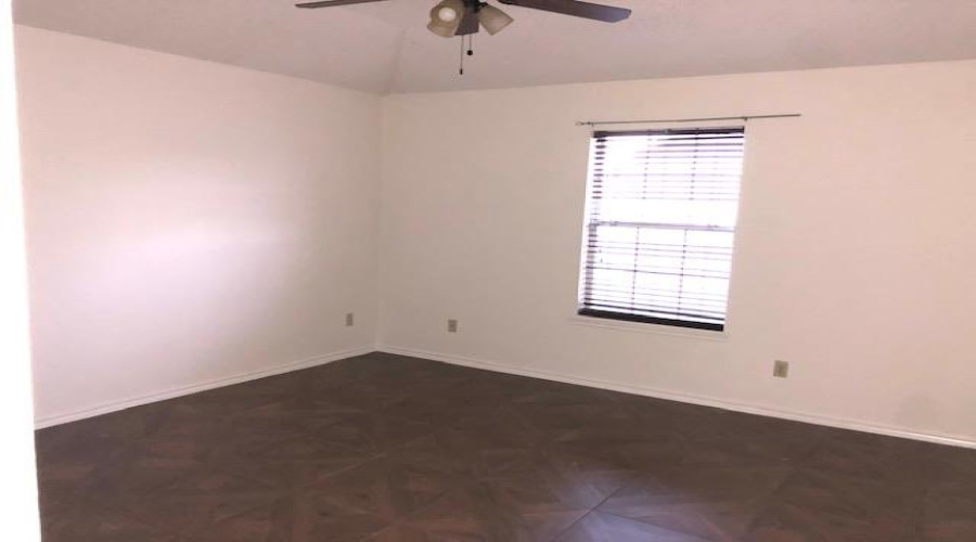 8710 McPherson Rd, Laredo, Texas 78045, 3 Bedrooms Bedrooms, 6 Rooms Rooms,3 BathroomsBathrooms,Residential,For Rent,8710 McPherson Rd,20264770