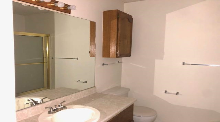8710 McPherson Rd, Laredo, Texas 78045, 3 Bedrooms Bedrooms, 6 Rooms Rooms,3 BathroomsBathrooms,Residential,For Rent,8710 McPherson Rd,20264770