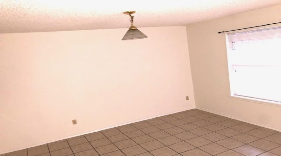 8710 McPherson Rd, Laredo, Texas 78045, 3 Bedrooms Bedrooms, 6 Rooms Rooms,3 BathroomsBathrooms,Residential,For Rent,8710 McPherson Rd,20264770