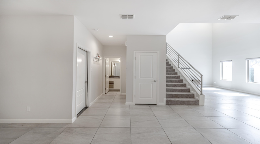 10902 International Blvd, Laredo, Texas 78045, 3 Bedrooms Bedrooms, 5 Rooms Rooms,2 BathroomsBathrooms,Residential,For Sale,10902 International Blvd,20264771