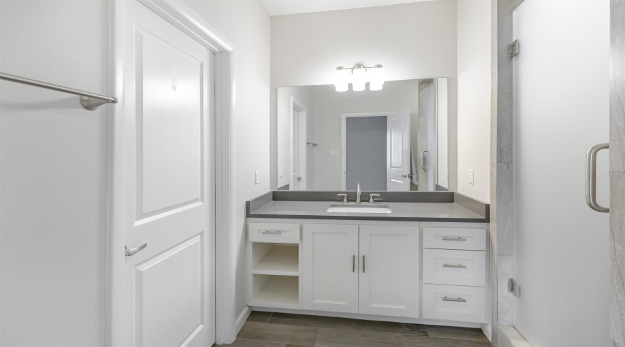 10902 International Blvd, Laredo, Texas 78045, 3 Bedrooms Bedrooms, 5 Rooms Rooms,2 BathroomsBathrooms,Residential,For Sale,10902 International Blvd,20264771