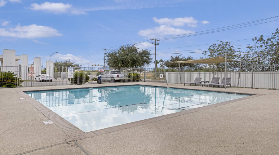 10902 International Blvd, Laredo, Texas 78045, 3 Bedrooms Bedrooms, 5 Rooms Rooms,2 BathroomsBathrooms,Residential,For Sale,10902 International Blvd,20264771
