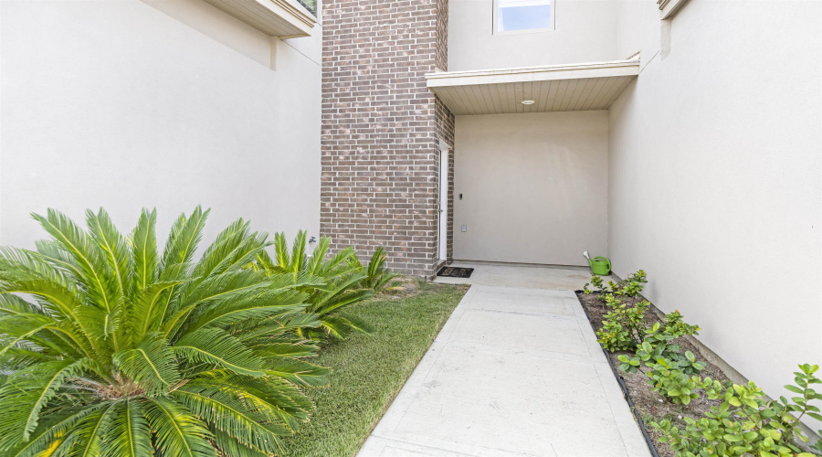 10902 International Blvd, Laredo, Texas 78045, 3 Bedrooms Bedrooms, 5 Rooms Rooms,2 BathroomsBathrooms,Residential,For Sale,10902 International Blvd,20264771