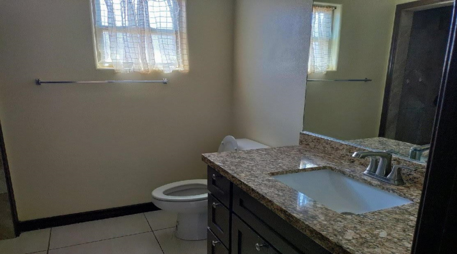 5105 Linaza Ln., Laredo, Texas 78046, 3 Bedrooms Bedrooms, 4 Rooms Rooms,2 BathroomsBathrooms,Residential,For Sale,5105 Linaza Ln.,20264772