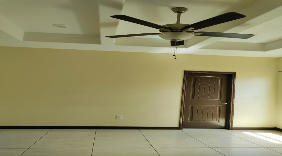 5105 Linaza Ln., Laredo, Texas 78046, 3 Bedrooms Bedrooms, 4 Rooms Rooms,2 BathroomsBathrooms,Residential,For Sale,5105 Linaza Ln.,20264772