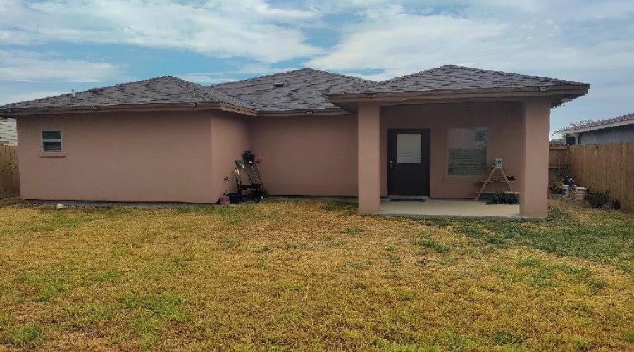5105 Linaza Ln., Laredo, Texas 78046, 3 Bedrooms Bedrooms, 4 Rooms Rooms,2 BathroomsBathrooms,Residential,For Sale,5105 Linaza Ln.,20264772