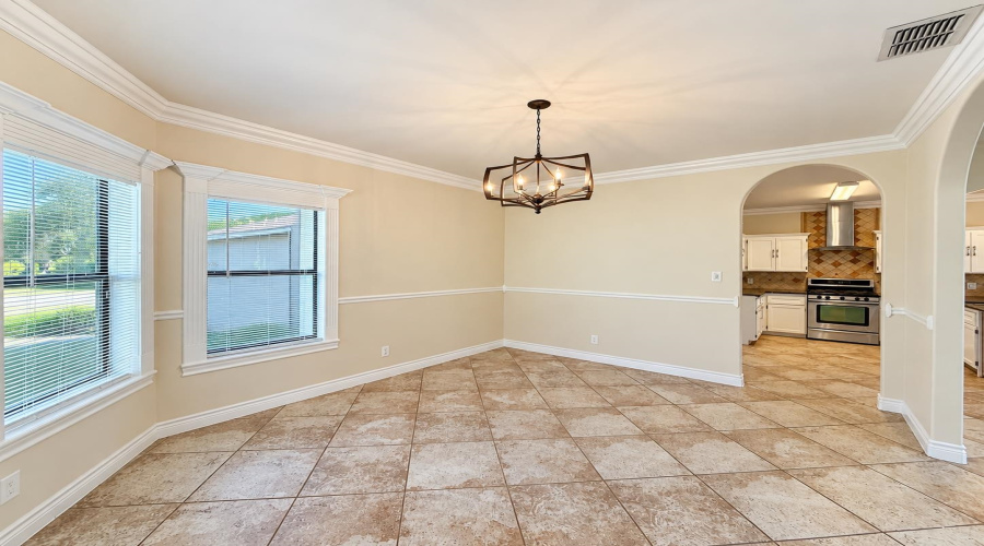 105 Watson Lake Dr, LAREDO, Texas 78041, 3 Bedrooms Bedrooms, 8 Rooms Rooms,2 BathroomsBathrooms,Residential,For Sale,105 Watson Lake Dr,20264775