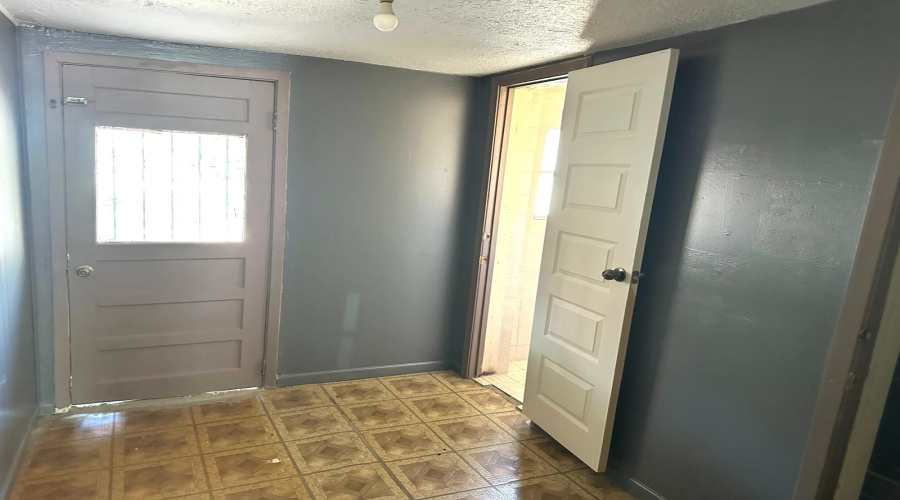 806 O'Kane St., LAREDO, Texas 78040, 3 Bedrooms Bedrooms, 5 Rooms Rooms,Residential,For Rent,806 O'Kane St.,20264776
