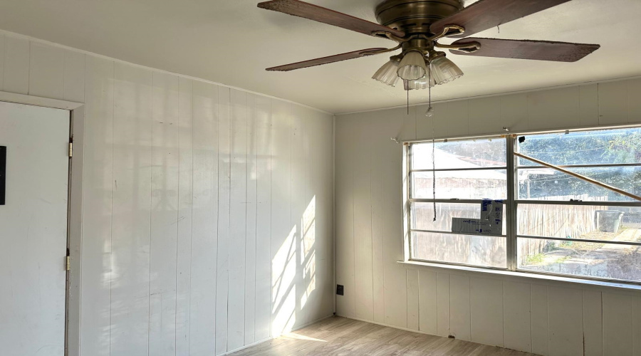 806 O'Kane St., LAREDO, Texas 78040, 1 Bedroom Bedrooms, 2 Rooms Rooms,1 BathroomBathrooms,Residential,For Rent,806 O'Kane St.,20264777