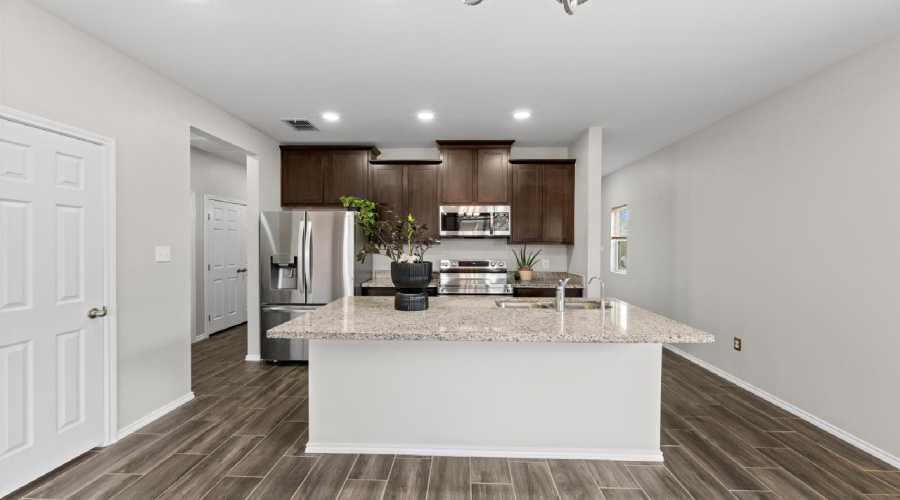 1606 Decano Ln., LAREDO, Texas 78046, 3 Bedrooms Bedrooms, 5 Rooms Rooms,2 BathroomsBathrooms,Residential,For Sale,1606 Decano Ln.,20264779