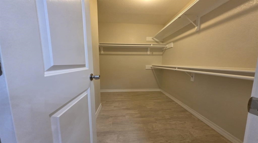 1703 Violeta Ct, Laredo, Texas 78041, 4 Bedrooms Bedrooms, 6 Rooms Rooms,2 BathroomsBathrooms,Residential,For Rent,1703 Violeta Ct,20264780