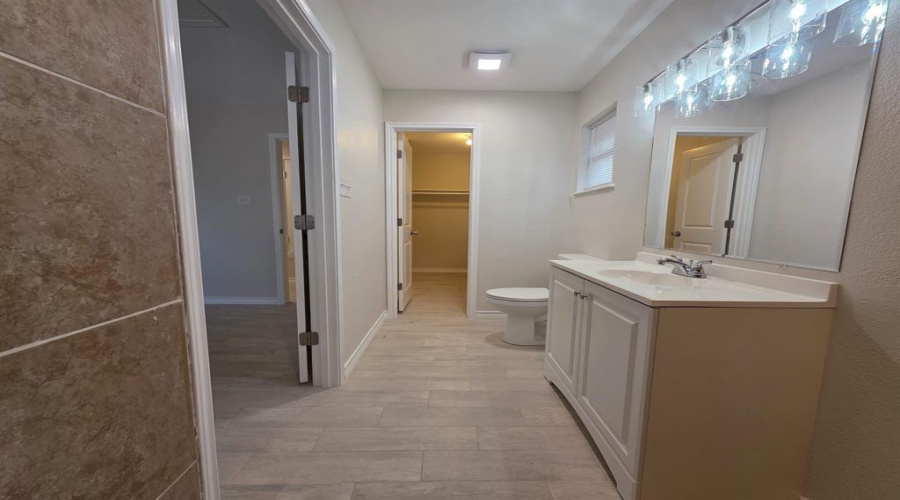 1703 Violeta Ct, Laredo, Texas 78041, 4 Bedrooms Bedrooms, 6 Rooms Rooms,2 BathroomsBathrooms,Residential,For Rent,1703 Violeta Ct,20264780