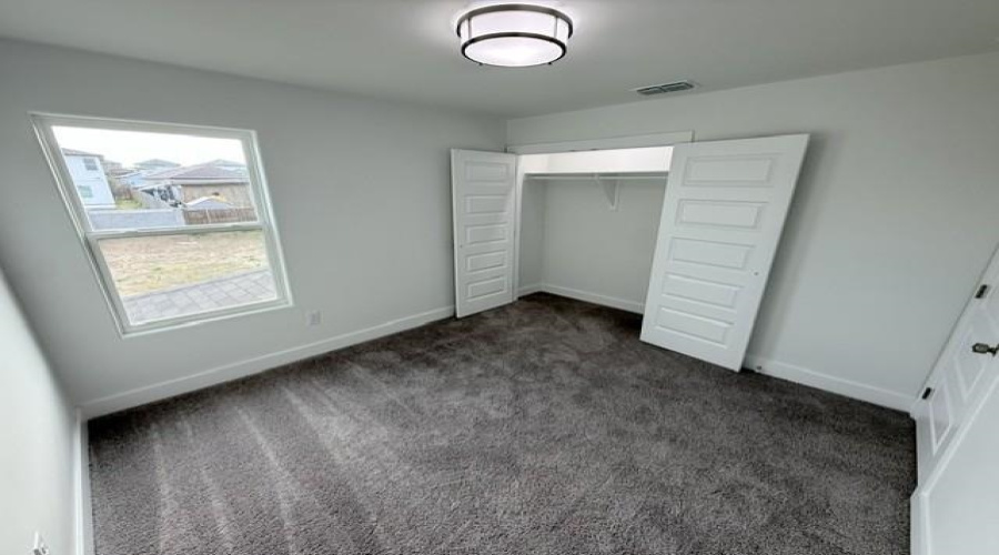 9975 Grotto Dr., Laredo, Texas 78045, 4 Bedrooms Bedrooms, 5 Rooms Rooms,2 BathroomsBathrooms,Residential,For Rent,9975 Grotto Dr.,20264781