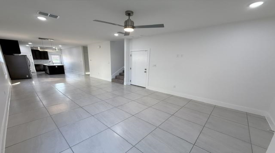 9975 Grotto Dr., Laredo, Texas 78045, 4 Bedrooms Bedrooms, 5 Rooms Rooms,2 BathroomsBathrooms,Residential,For Rent,9975 Grotto Dr.,20264781