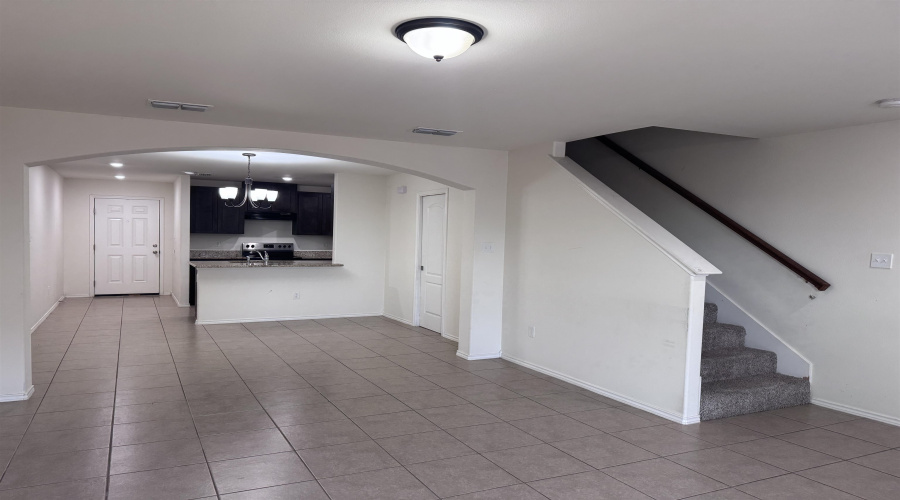 1107 Port Texas Dr., Laredo, Texas 78045, 3 Bedrooms Bedrooms, 3 Rooms Rooms,2 BathroomsBathrooms,Residential,For Rent,1107 Port Texas Dr.,20264782