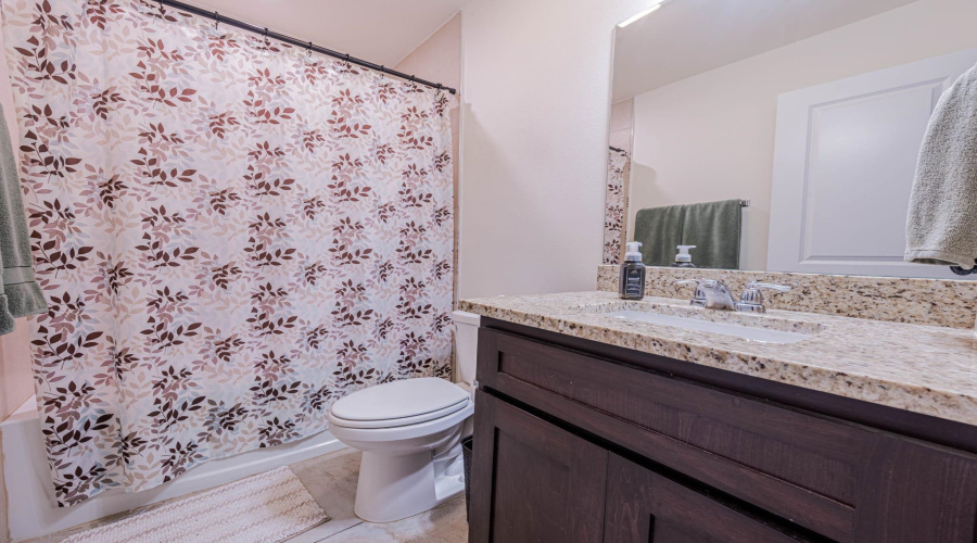 2207 Durazno Ct., Laredo, Texas 78046-0000, 4 Bedrooms Bedrooms, 7 Rooms Rooms,2 BathroomsBathrooms,Residential,For Sale,2207 Durazno Ct.,20264785