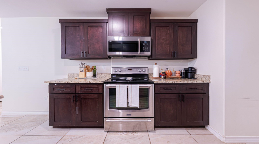 2207 Durazno Ct., Laredo, Texas 78046-0000, 4 Bedrooms Bedrooms, 7 Rooms Rooms,2 BathroomsBathrooms,Residential,For Sale,2207 Durazno Ct.,20264785