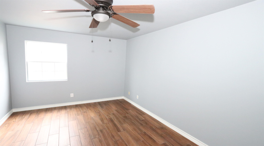 1205 International Blvd, Laredo, Texas 78045, 2 Bedrooms Bedrooms, 5 Rooms Rooms,2 BathroomsBathrooms,Residential,For Rent,1205 International Blvd,20264786