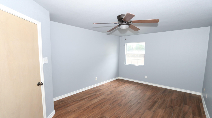 1205 International Blvd, Laredo, Texas 78045, 2 Bedrooms Bedrooms, 5 Rooms Rooms,2 BathroomsBathrooms,Residential,For Rent,1205 International Blvd,20264786
