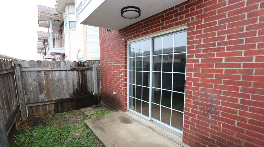 1205 International Blvd, Laredo, Texas 78045, 2 Bedrooms Bedrooms, 5 Rooms Rooms,2 BathroomsBathrooms,Residential,For Rent,1205 International Blvd,20264786