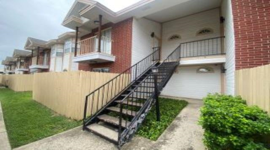 1205 International Blvd, Laredo, Texas 78045, 2 Bedrooms Bedrooms, 5 Rooms Rooms,2 BathroomsBathrooms,Residential,For Rent,1205 International Blvd,20264786