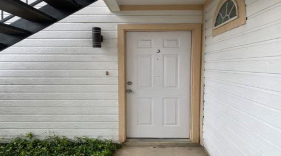 1205 International Blvd, Laredo, Texas 78045, 2 Bedrooms Bedrooms, 5 Rooms Rooms,2 BathroomsBathrooms,Residential,For Rent,1205 International Blvd,20264786