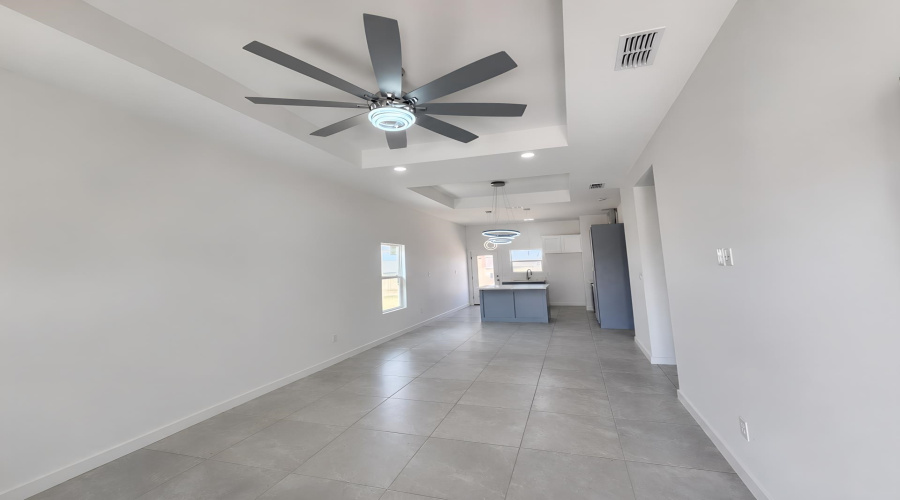5208 Curuba Dr., Laredo, Texas 78046, 4 Bedrooms Bedrooms, 5 Rooms Rooms,2 BathroomsBathrooms,Residential,For Sale,5208 Curuba Dr.,20264788