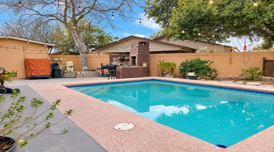 606 Sunridge Lp, LAREDO, Texas 78041, 3 Bedrooms Bedrooms, 6 Rooms Rooms,2 BathroomsBathrooms,Residential,For Sale,606 Sunridge Lp,20264789