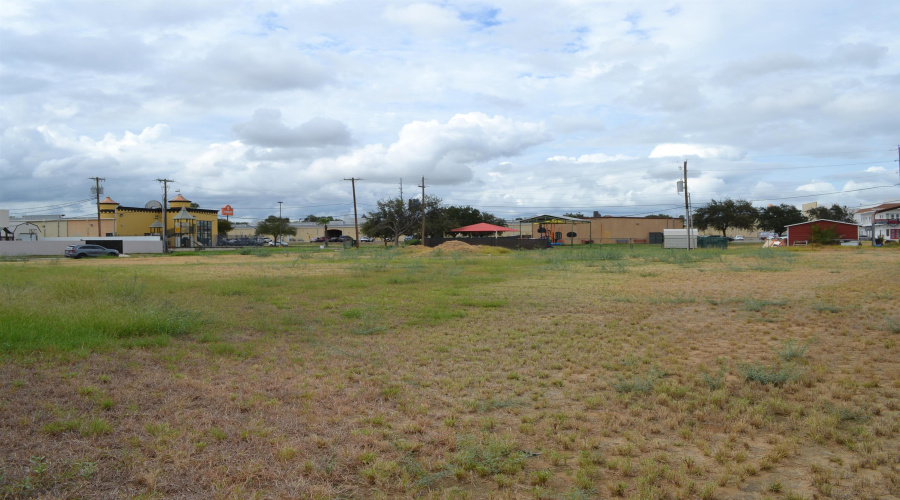 7609 Greenmeadow Dr, Laredo, Texas 78045, ,Land,For Sale,7609 Greenmeadow Dr,20264799