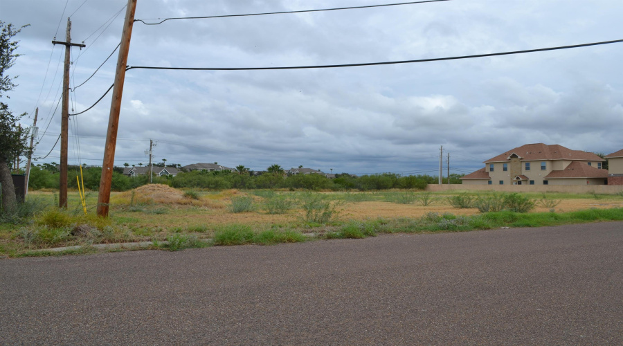 7609 Greenmeadow Dr, Laredo, Texas 78045, ,Land,For Sale,7609 Greenmeadow Dr,20264799