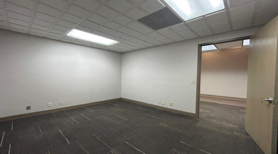 104 Del Ct, Laredo, Texas 78041, 1 Room Rooms,2 BathroomsBathrooms,Commercial retail/office,For Sale,104 Del Ct,20264798