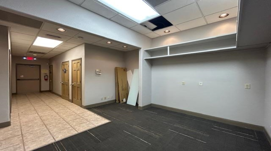 104 Del Ct, Laredo, Texas 78041, 1 Room Rooms,2 BathroomsBathrooms,Commercial retail/office,For Sale,104 Del Ct,20264798