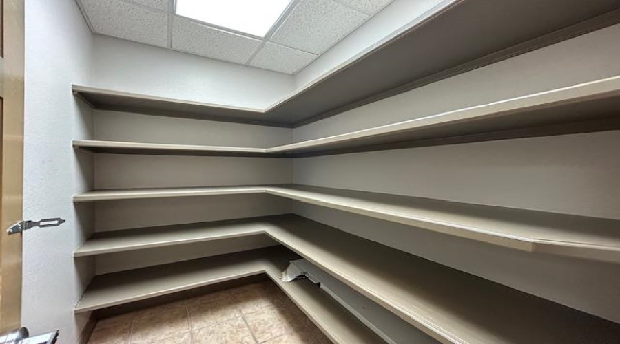 104 Del Ct, Laredo, Texas 78041, 1 Room Rooms,2 BathroomsBathrooms,Commercial retail/office,For Sale,104 Del Ct,20264798