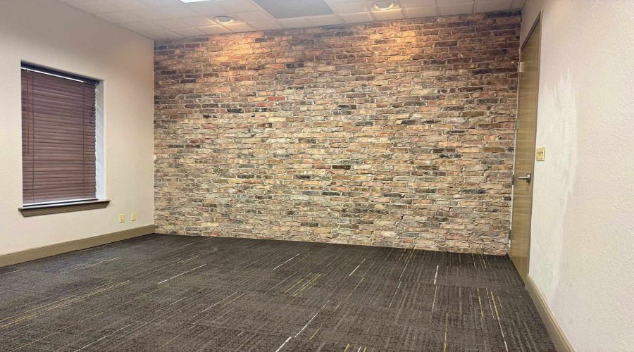 104 Del Ct, Laredo, Texas 78041, 1 Room Rooms,2 BathroomsBathrooms,Commercial retail/office,For Sale,104 Del Ct,20264798